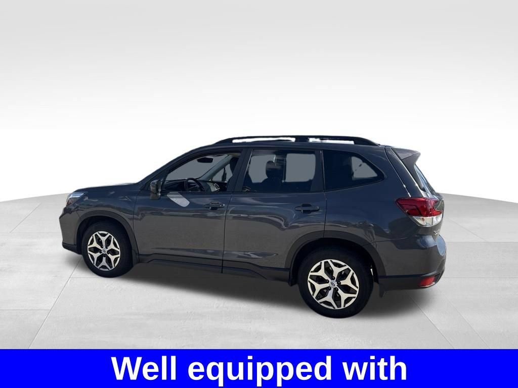 Used 2021 Subaru Forester Premium AWD/4WD image 3
