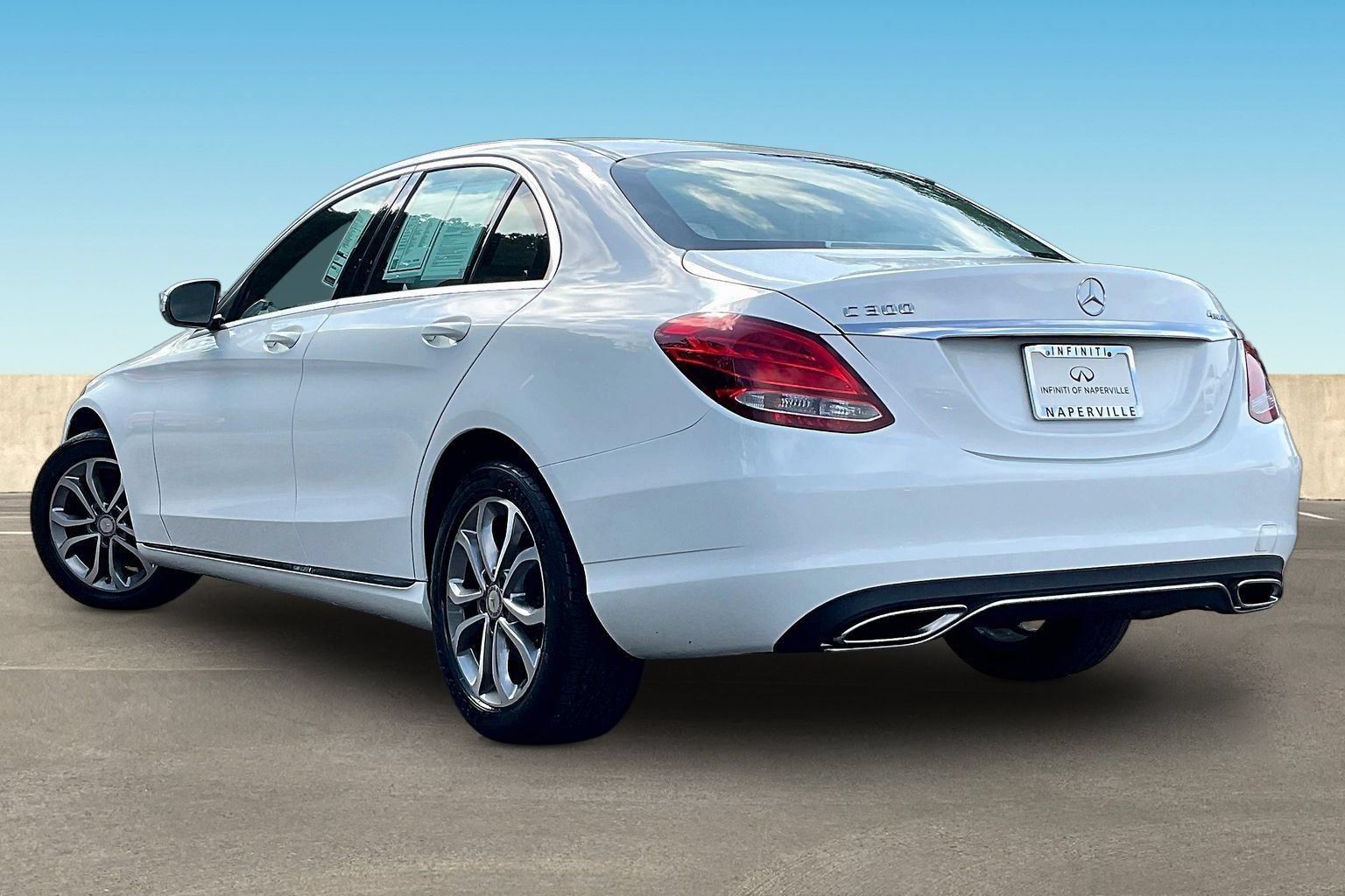 Used 2015 Mercedes-Benz C 300 4MATIC Sedan image 4