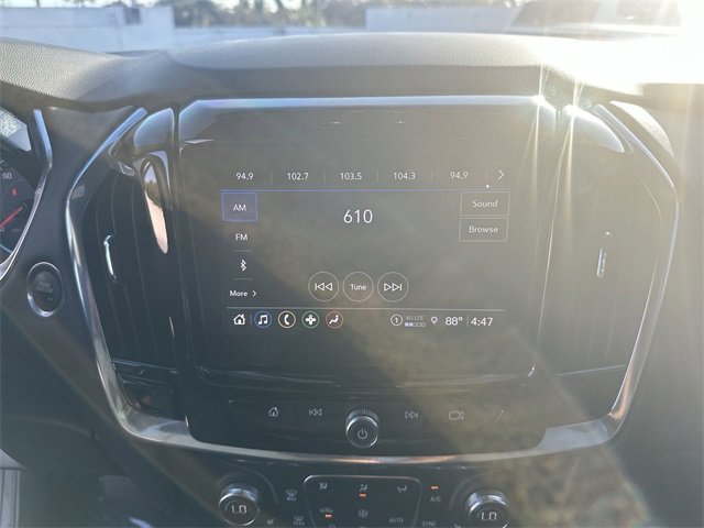 Used 2023 Chevrolet Traverse LT image 27