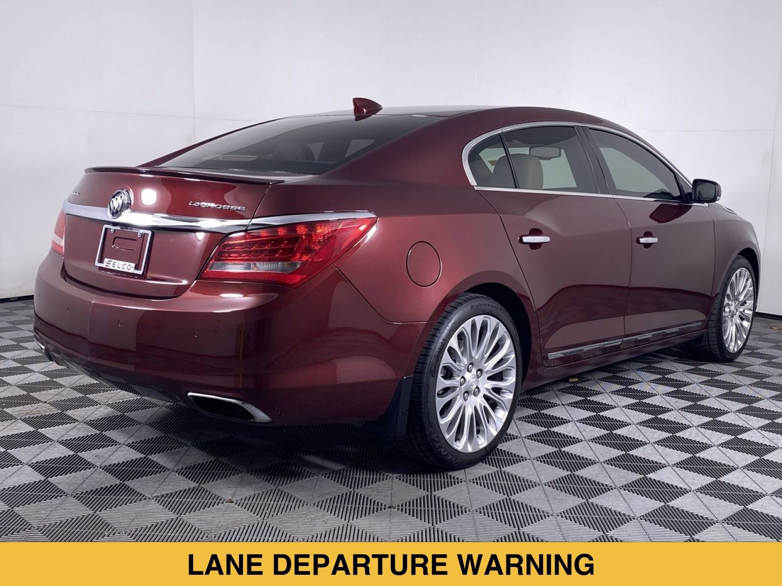 Used 2015 Buick LaCrosse Premium w/ Driver Confidence Package #1 FWD image 21