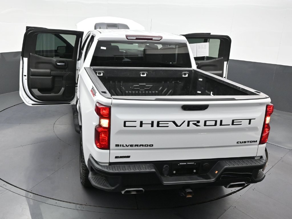 Used 2023 Chevrolet Silverado 1500 Custom Trail Boss w/ LPO, Dark Essentials Package AWD/4WD image 35