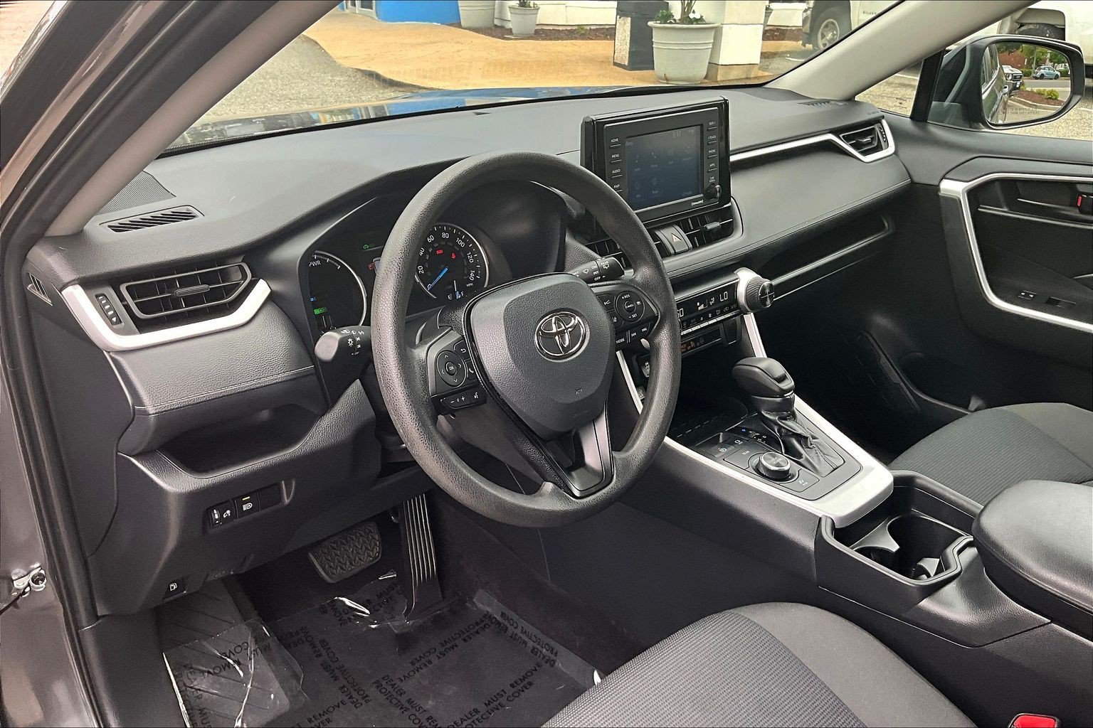 Used 2021 Toyota RAV4 LE AWD/4WD image 13