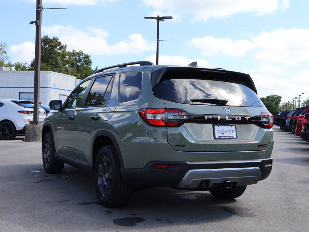New 2026 Honda Pilot TrailSport image 5