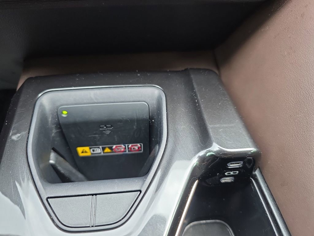 Used 2024 Toyota Crown AWD/4WD image 25