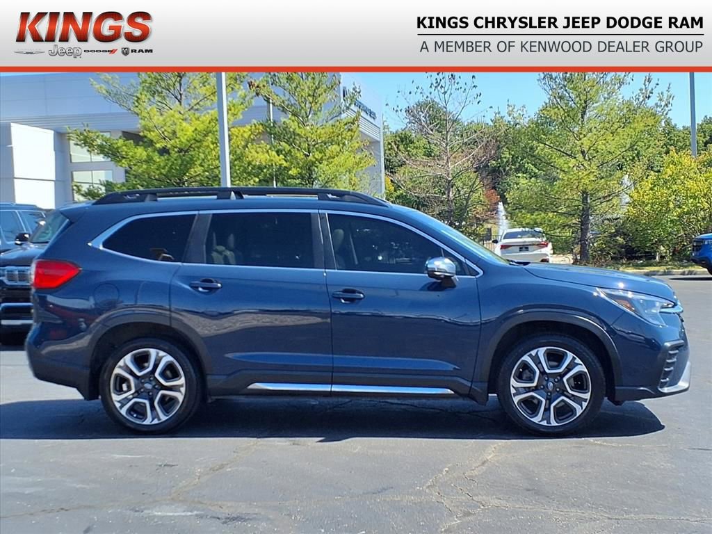 Used 2023 Subaru Ascent Limited w/ Technology Package image 8