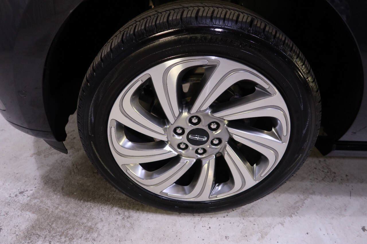 Used 2024 Lincoln Navigator Reserve AWD/4WD image 8