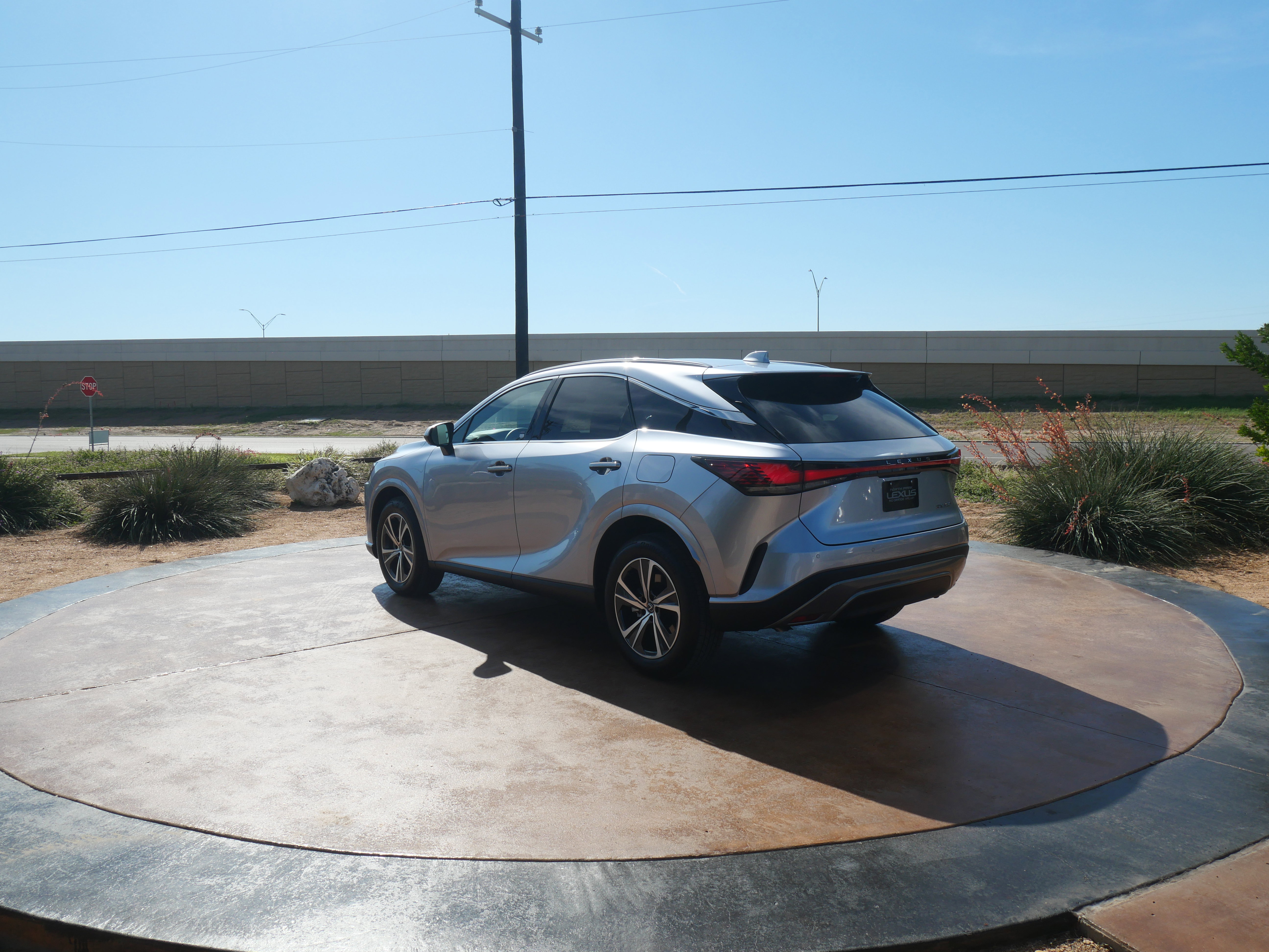 Used 2025 Lexus RX 350 Premium image 4