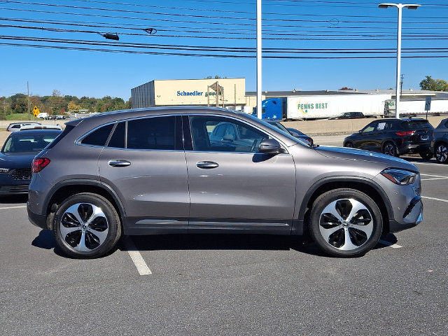 Used 2025 Mercedes-Benz GLA 250 4MATIC image 7
