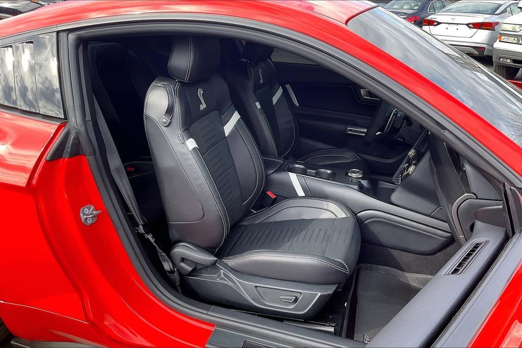 Used 2022 Ford Mustang Shelby GT500 w/ Technology Package image 30