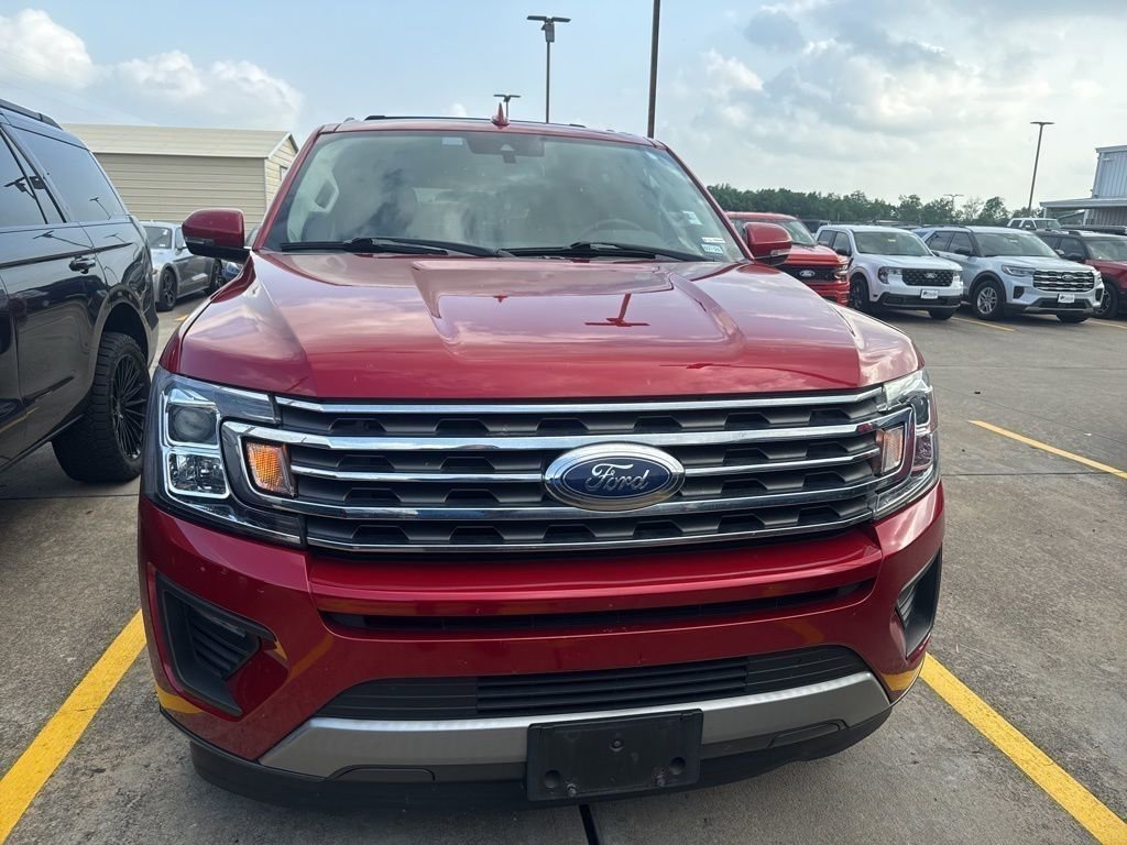 Used 2020 Ford Expedition XLT w/ Equipment Group 202A RWD image 2