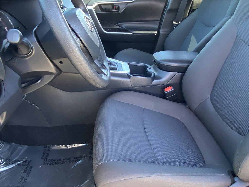 Certified 2025 Toyota RAV4 LE image 20