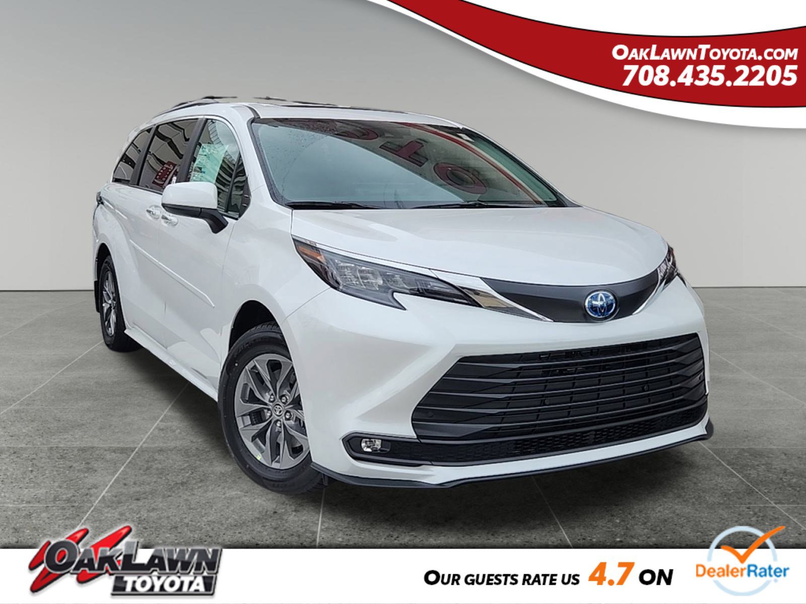 Used 2025 Toyota Sienna XLE