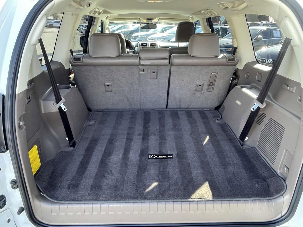 Used 2017 Lexus GX 460 Premium image 11