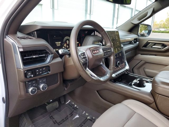 Used 2025 GMC Yukon XL Elevation image 19