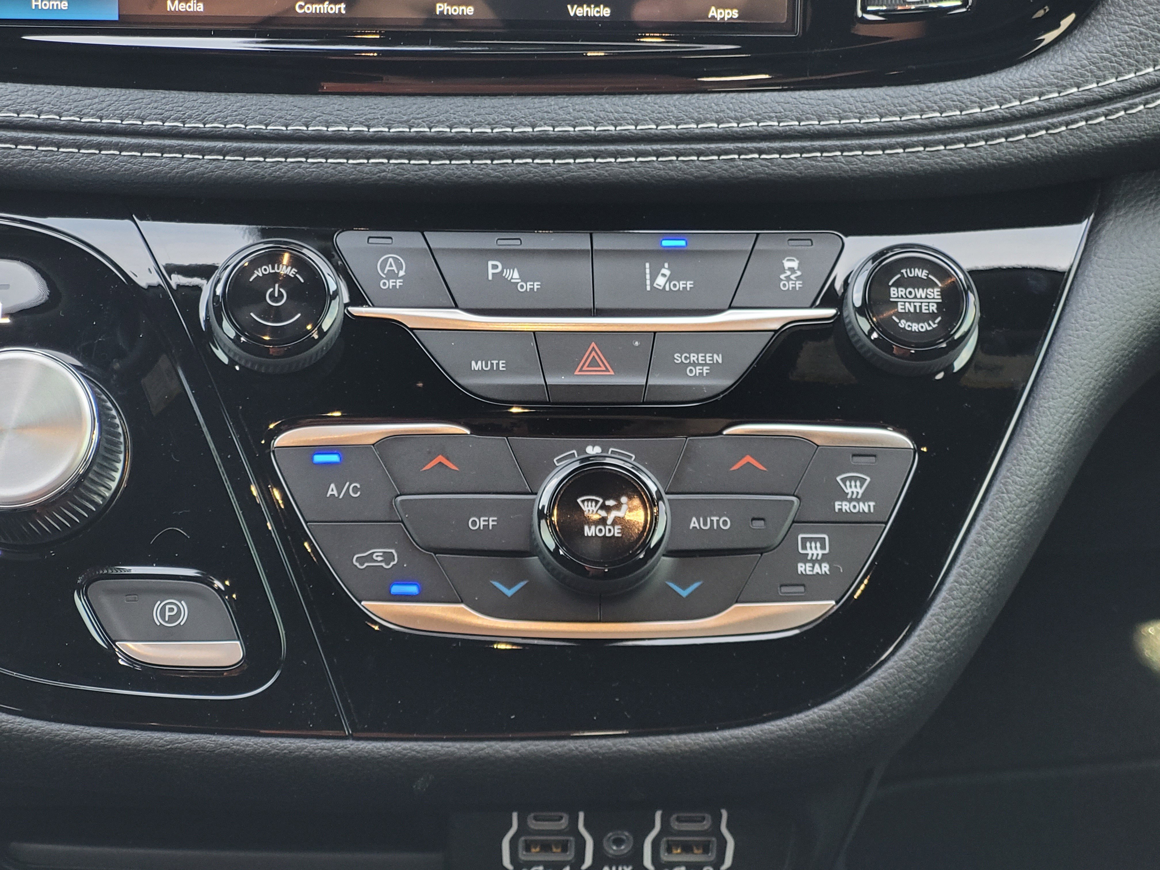 New 2025 Chrysler Pacifica Select image 17