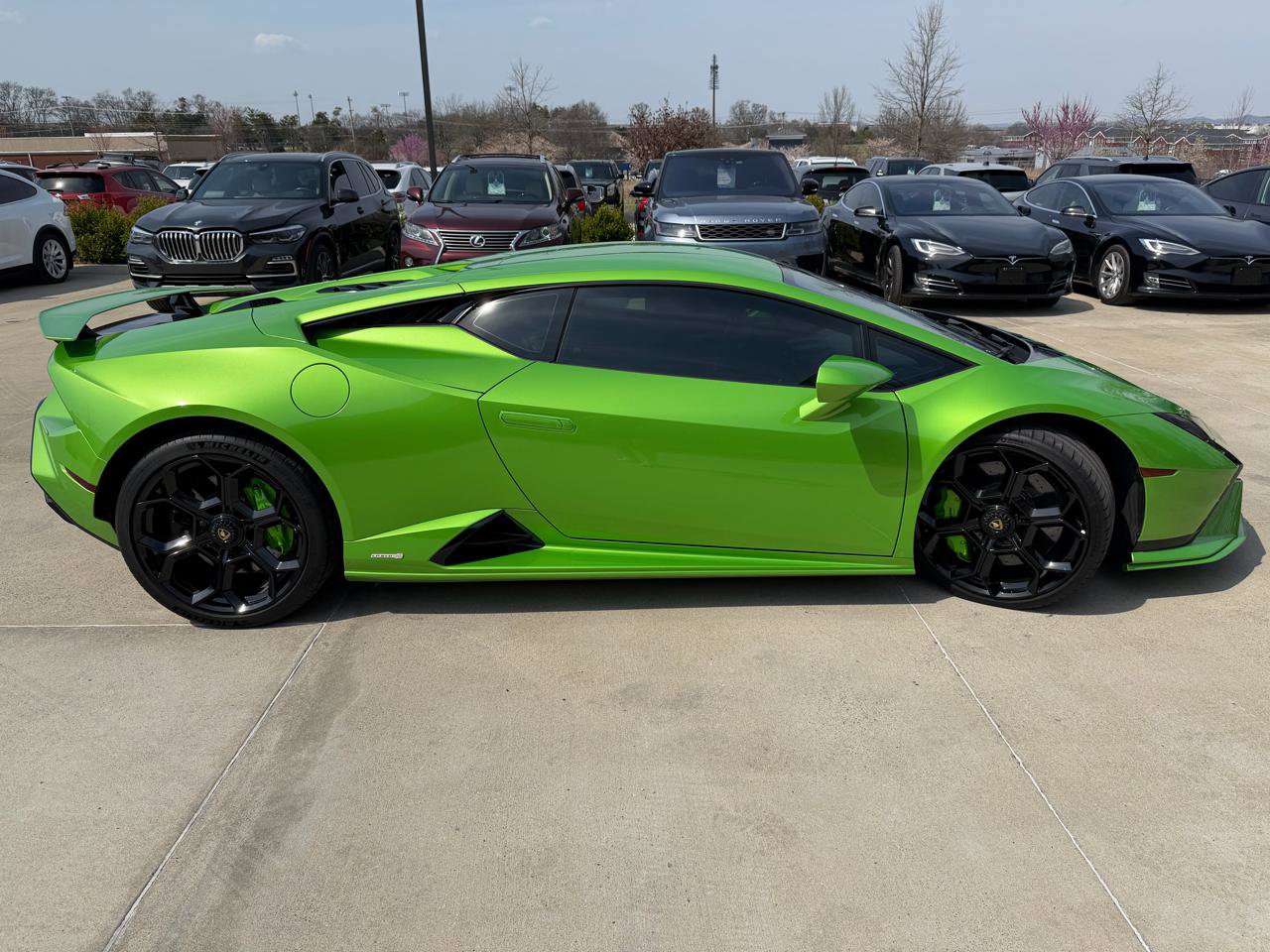 Used 2023 Lamborghini Huracan Tecnica RWD image 11