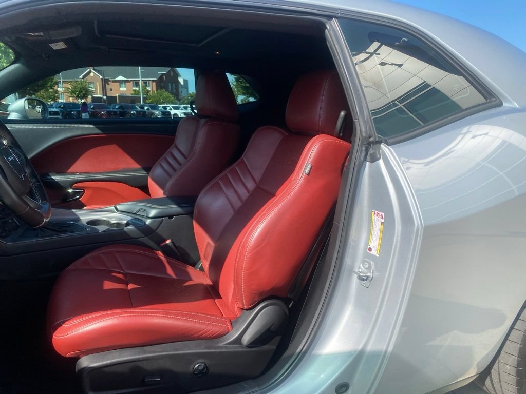 Used 2023 Dodge Challenger SRT Hellcat w/ Driver Convenience Group RWD image 18