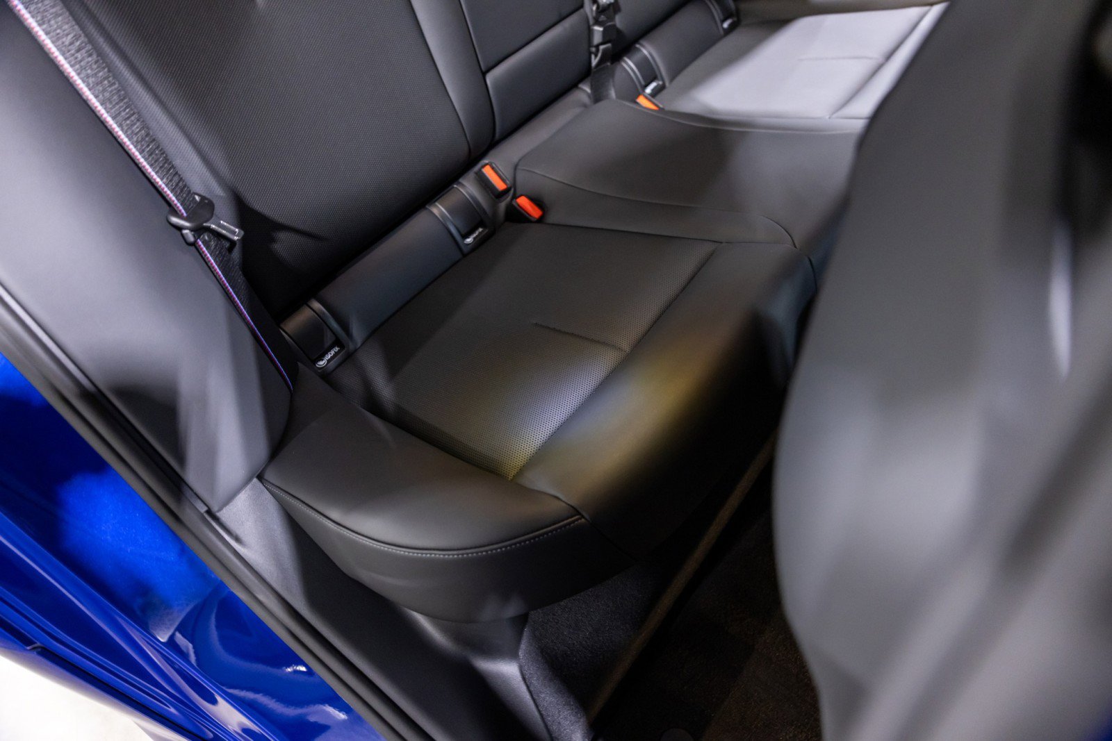 Used 2025 BMW M5 w/ Executive Package image 35