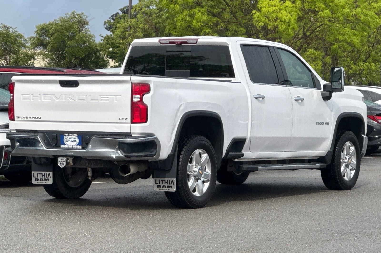 Used 2021 Chevrolet Silverado 2500 LTZ w/ LTZ Premium Package AWD/4WD image 4