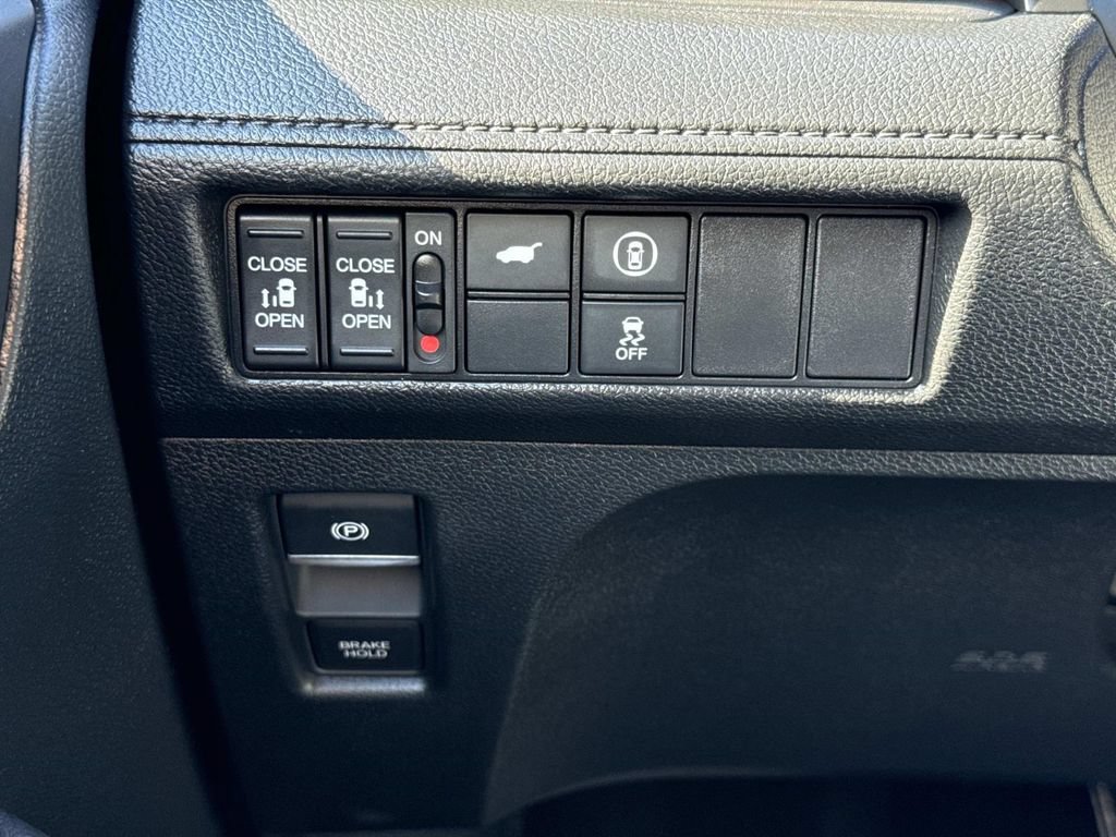 Used 2023 Honda Odyssey Sport image 14
