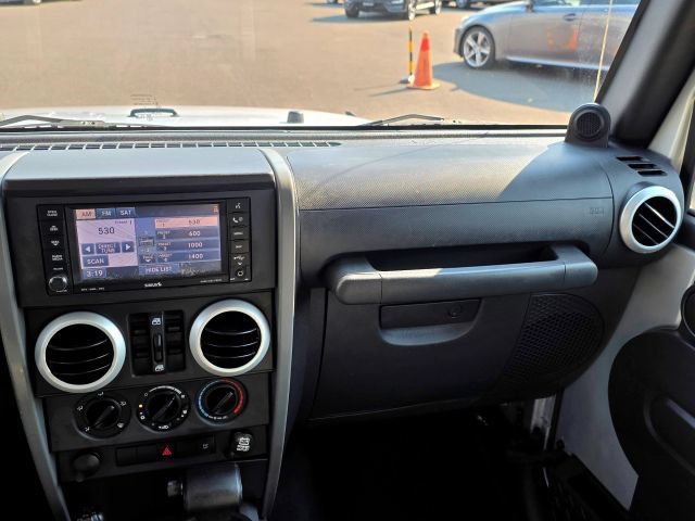 Used 2008 Jeep Wrangler Unlimited Sahara AWD/4WD image 31