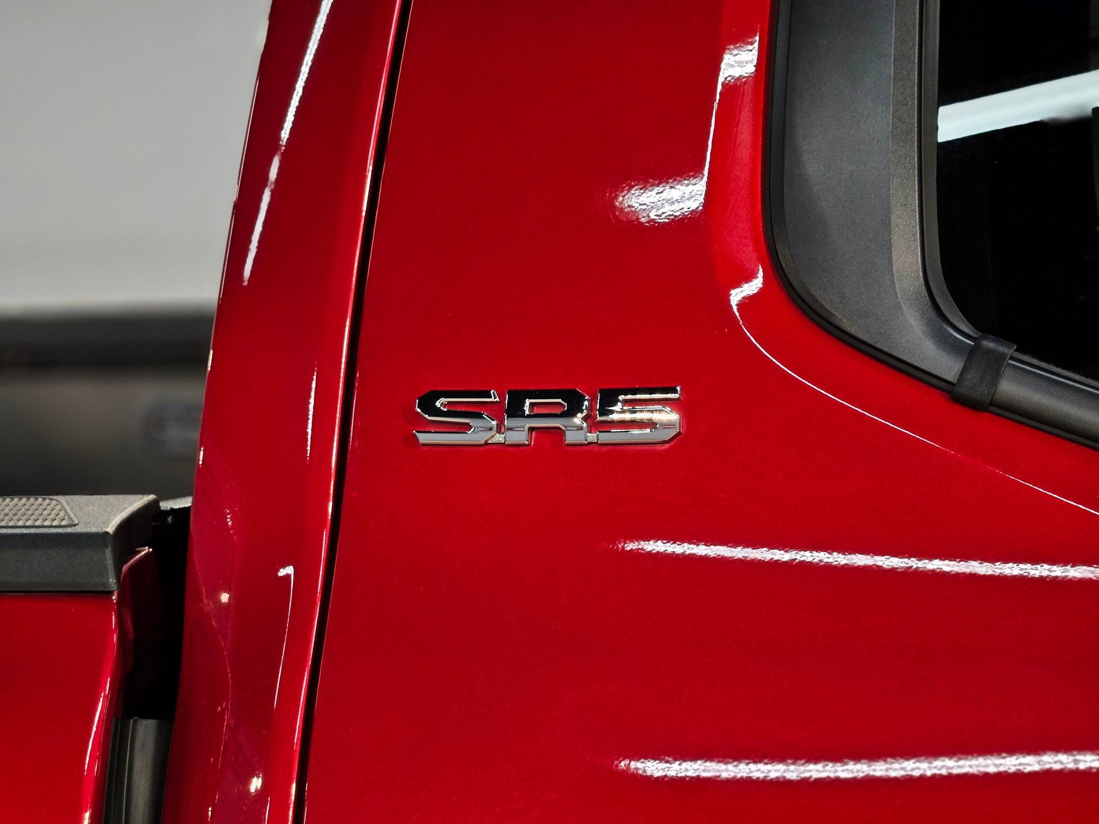 Certified 2025 Toyota Tacoma SR5 image 36