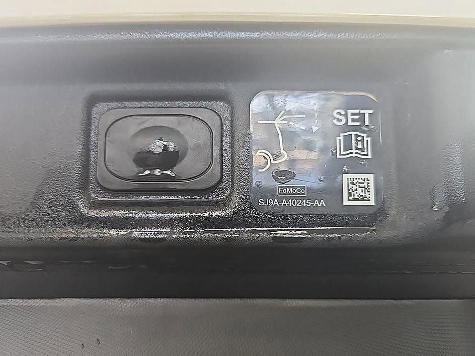 Used 2025 Ford Mustang Mach-E Premium AWD/4WD image 31
