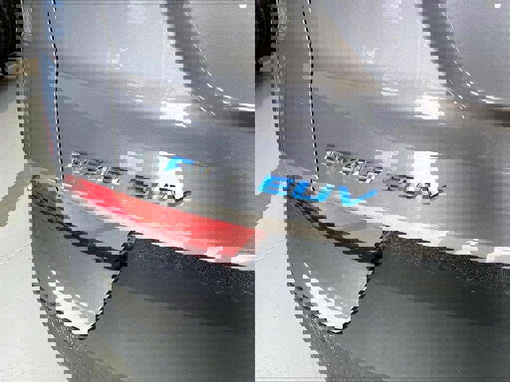 Used 2023 Chevrolet Bolt EUV LT w/ Comfort Package image 25