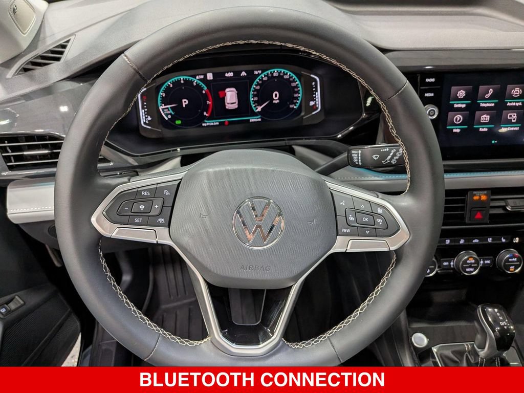 Used 2022 Volkswagen Taos SEL w/ Panoramic Sunroof Package AWD/4WD image 16