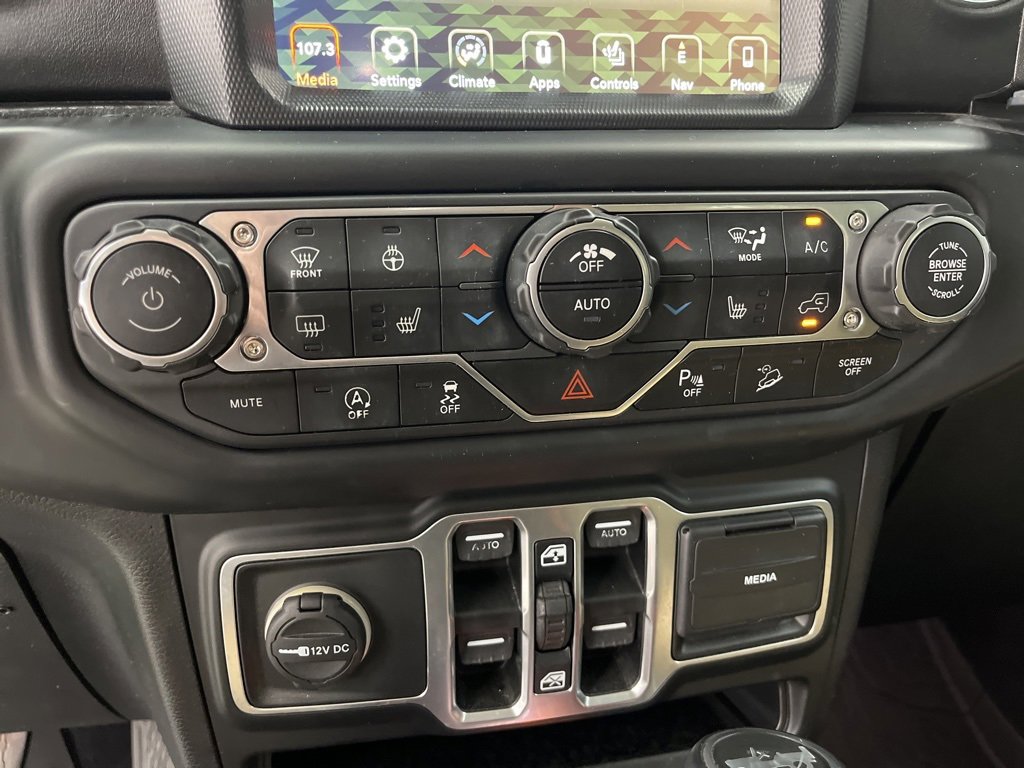 Used 2018 Jeep Wrangler Unlimited Sahara image 23
