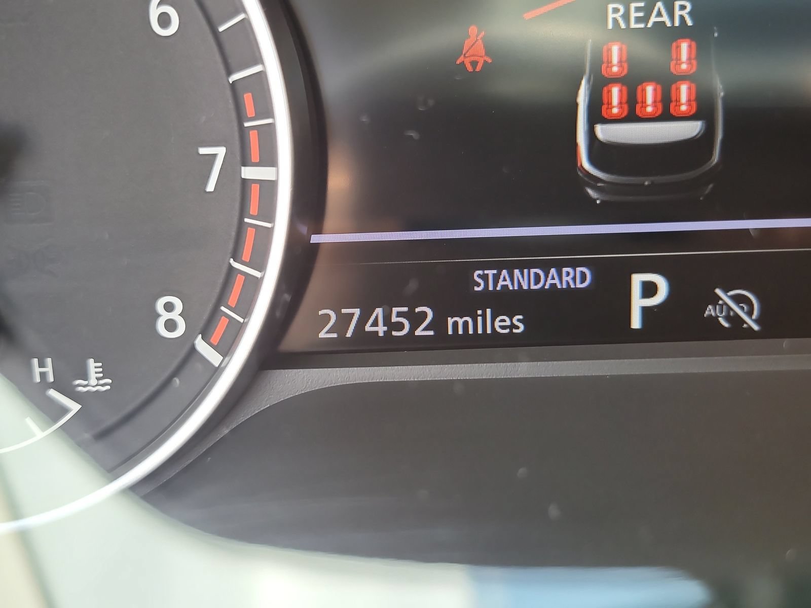 Used 2024 Nissan Pathfinder SL w/ SL Premium Package FWD image 30