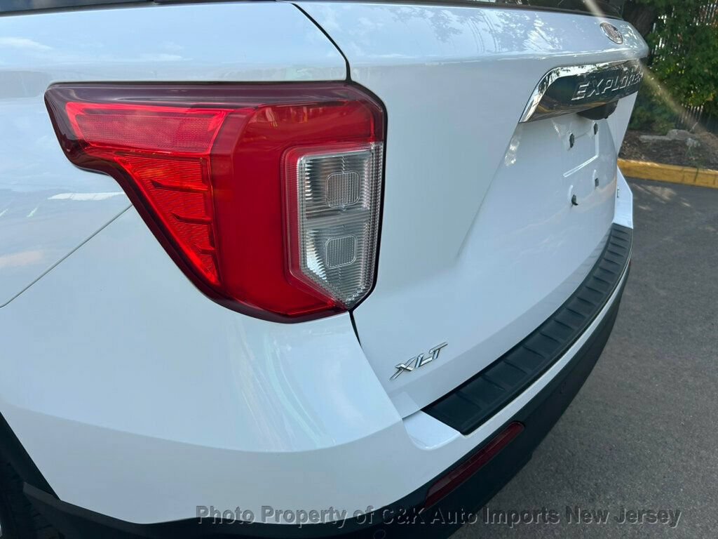 Used 2022 Ford Explorer XLT AWD/4WD image 23