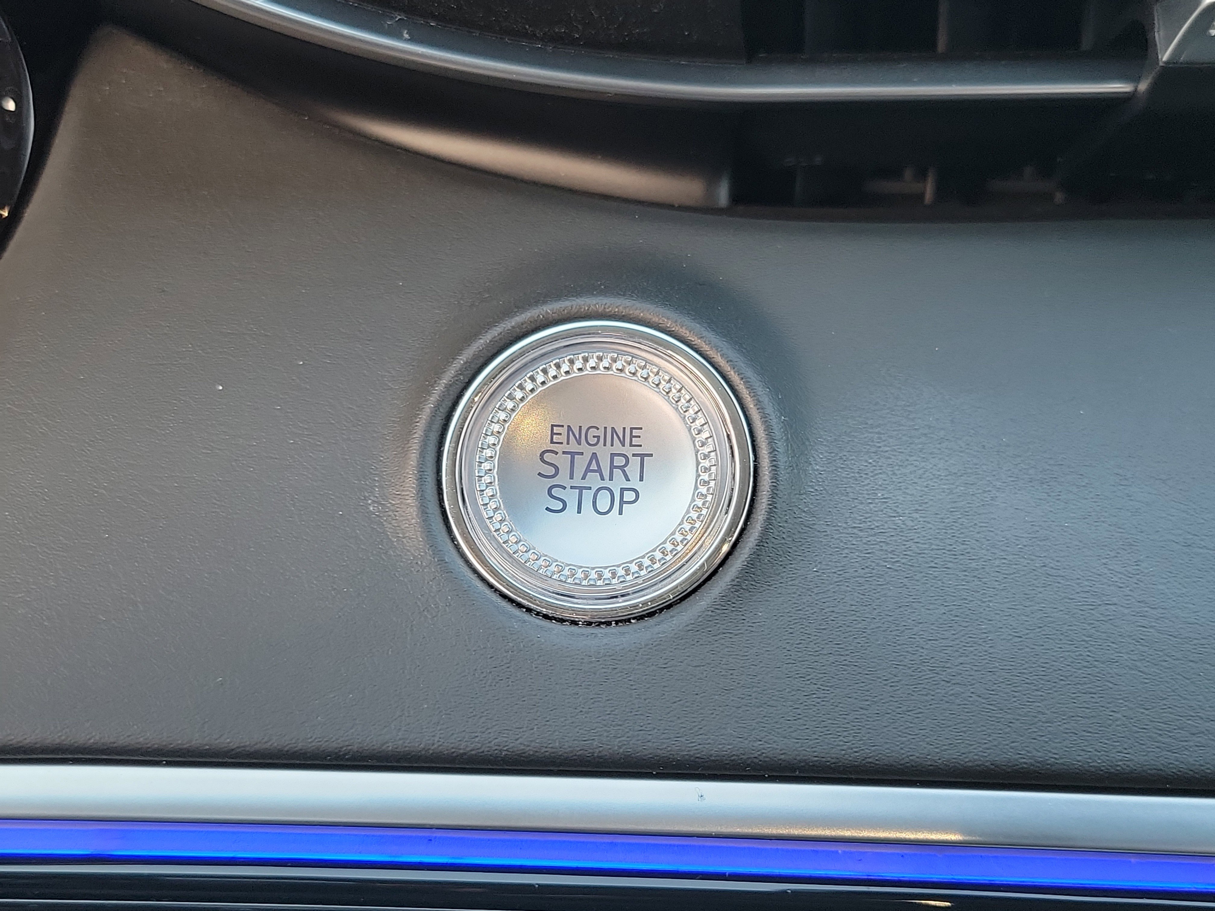 Certified 2024 Genesis GV70 2.5T w/ Advanced Package image 13