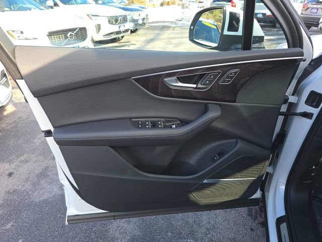 Used 2023 Audi Q7 2.0T Premium Plus image 24