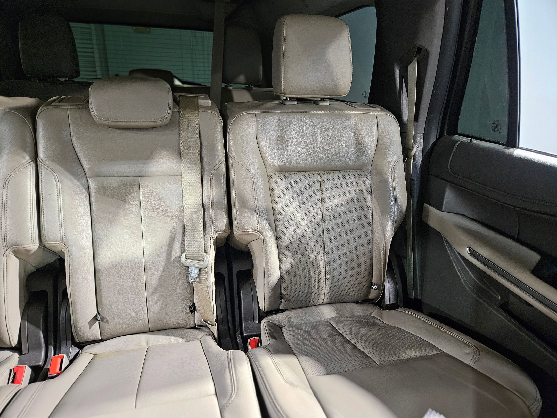 Used 2021 Ford Expedition Max XLT image 14