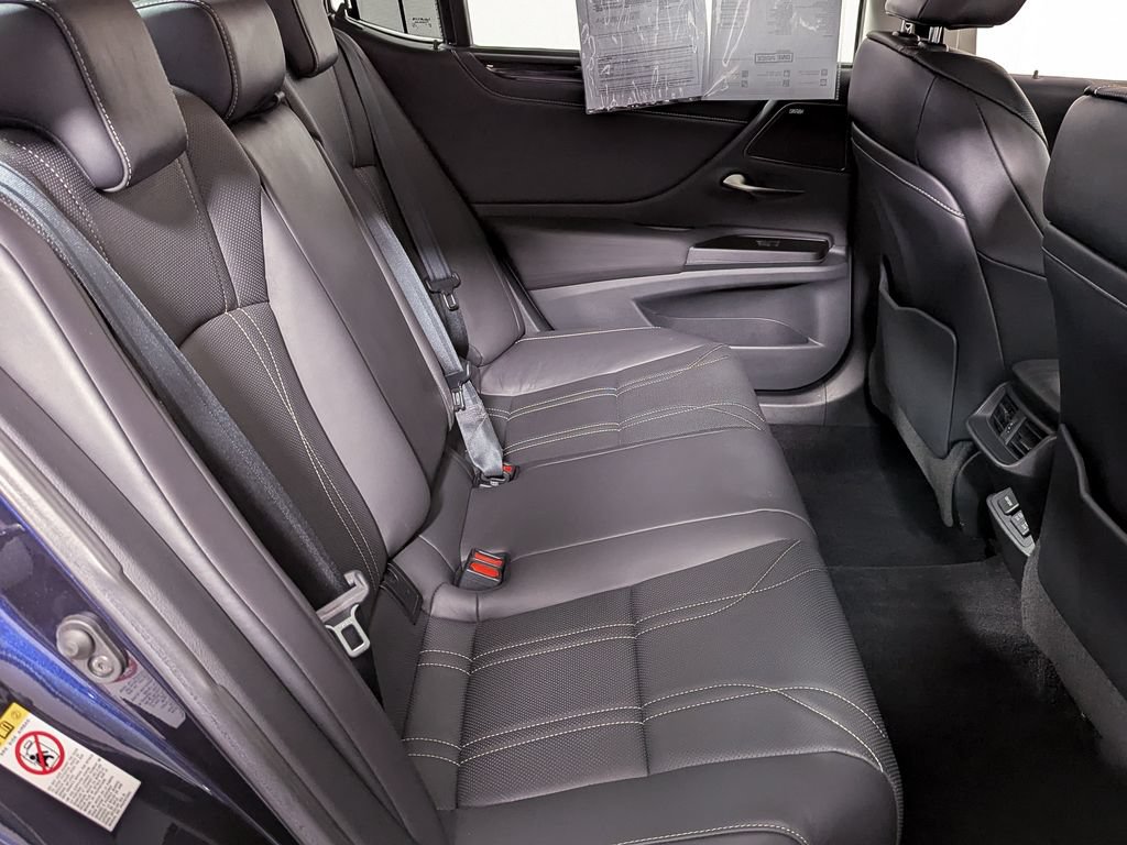 Used 2019 Lexus ES 350 Ultra Luxury w/ Accessory Package FWD image 41