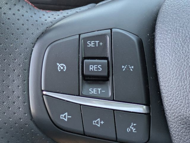 Used 2024 Ford Escape ST-Line w/ Cold Weather Package FWD image 29