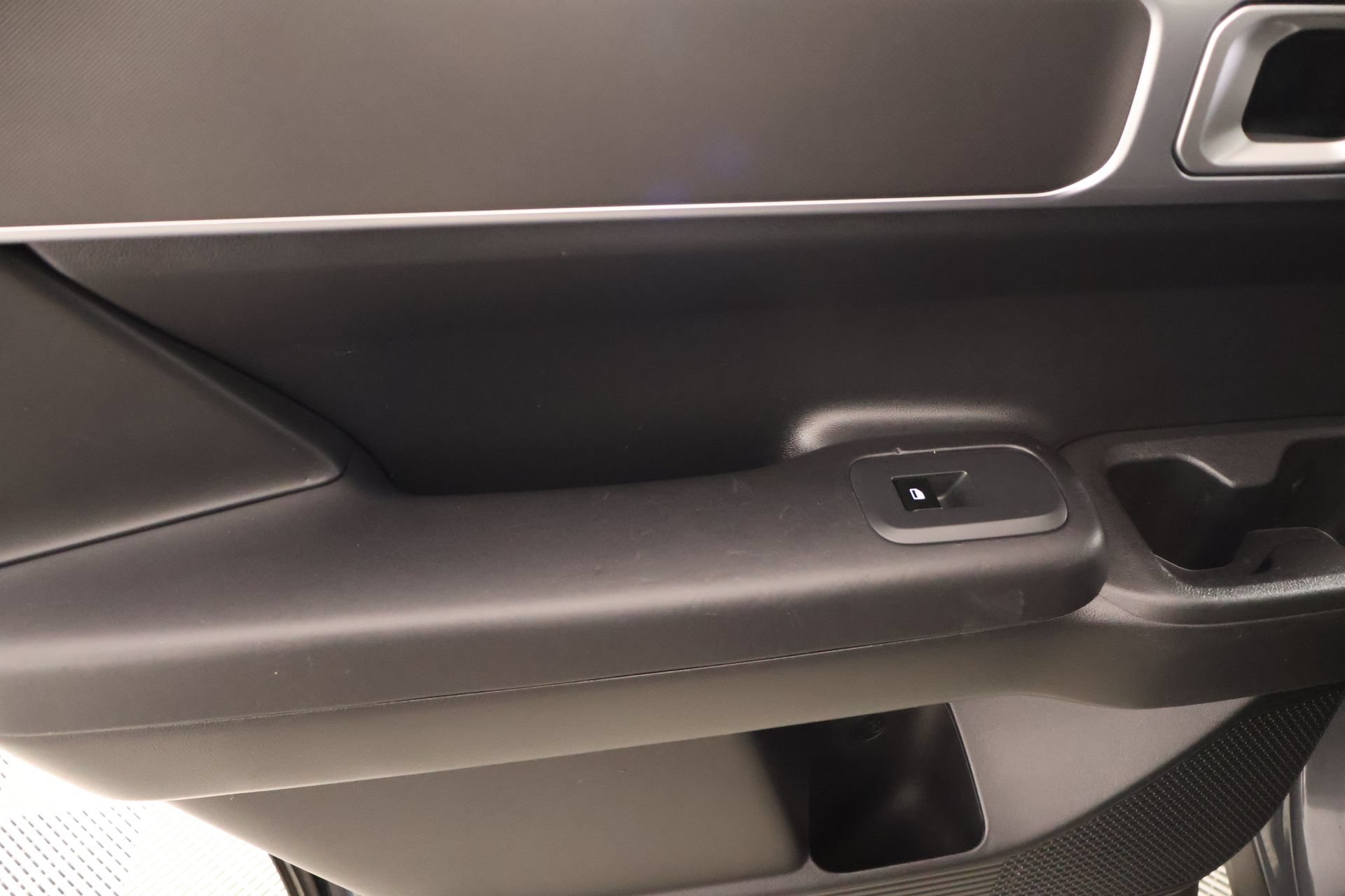 Used 2025 Hyundai Santa Fe SE FWD image 15