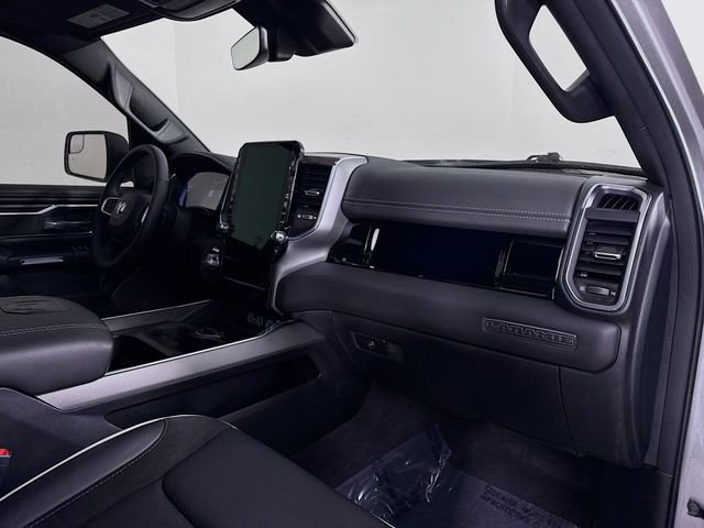 Used 2025 RAM 1500 Laramie w/ Night Edition image 30