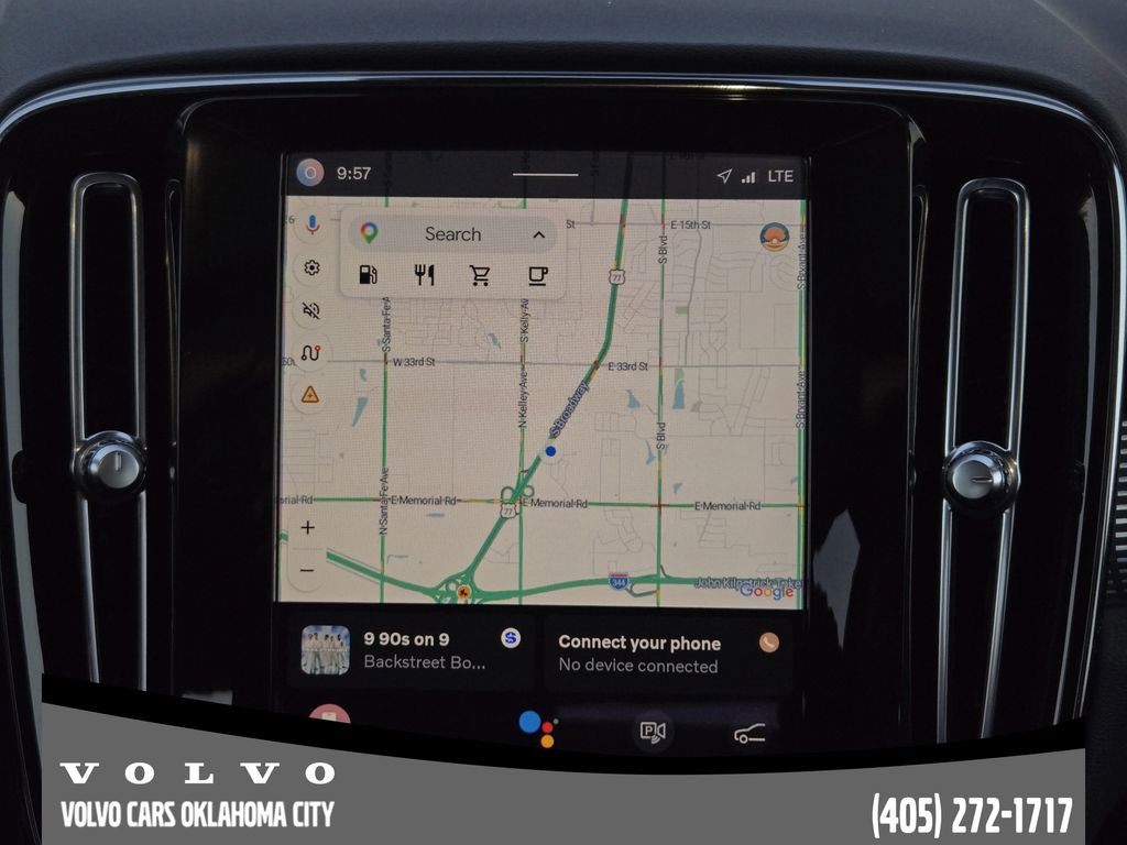 Certified 2023 Volvo XC40 B5 Plus w/ Driver Assist Package AWD/4WD image 16