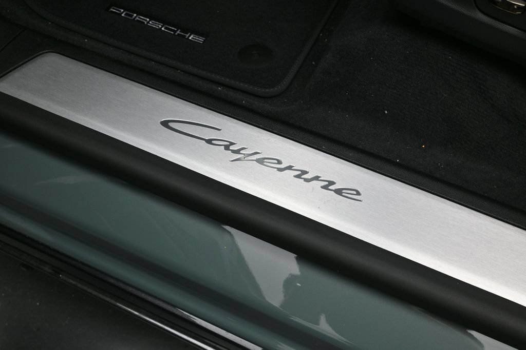 New 2026 Porsche Cayenne Electric AWD/4WD image 14