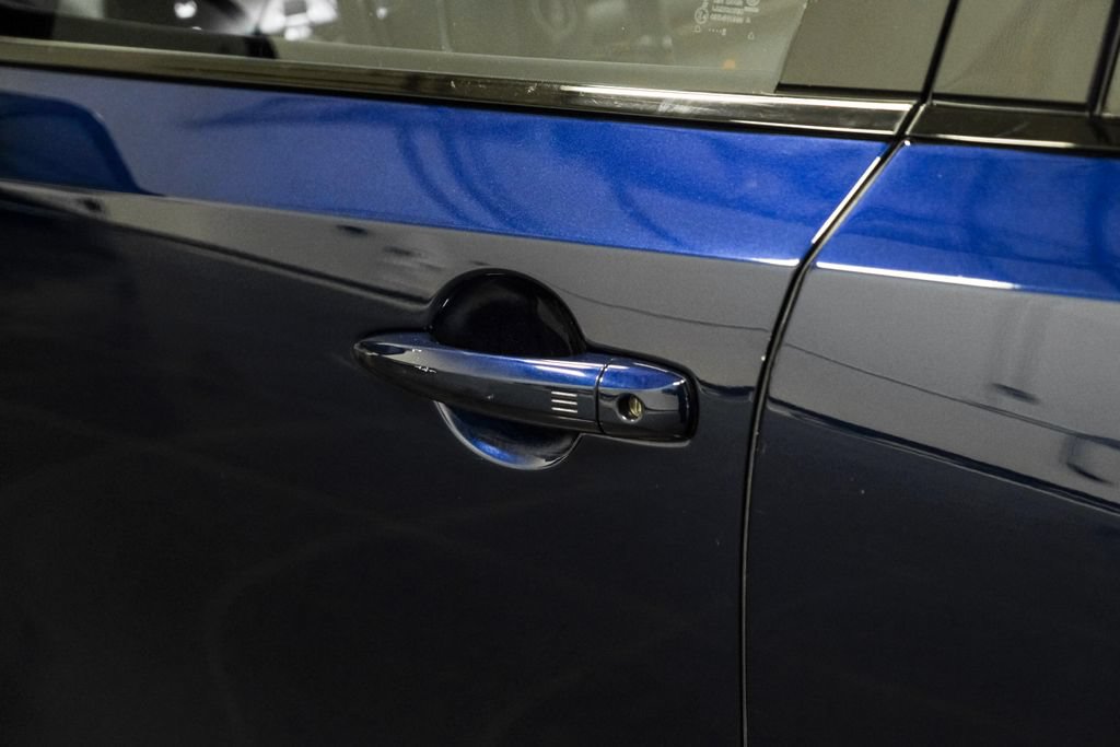 Used 2023 Nissan Ariya FWD image 40