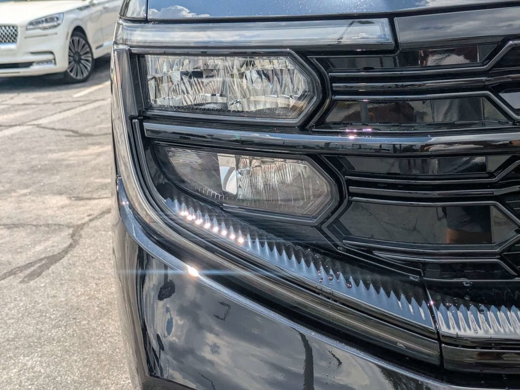 New 2027 Ford Expedition Platinum AWD/4WD image 9
