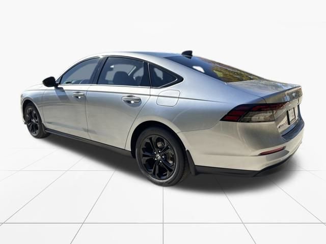 New 2025 Honda Accord SE image 6