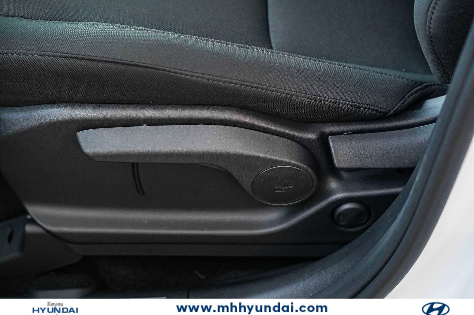 New 2026 Hyundai Santa Fe SE FWD image 21