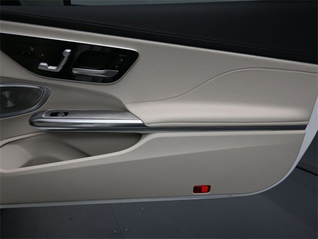 Used 2024 Mercedes-Benz CLE 300 4MATIC Coupe image 26