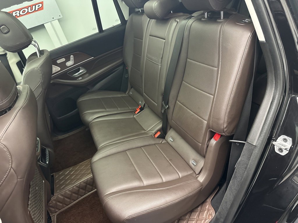 Used 2021 Mercedes-Benz GLS 450 4MATIC image 15