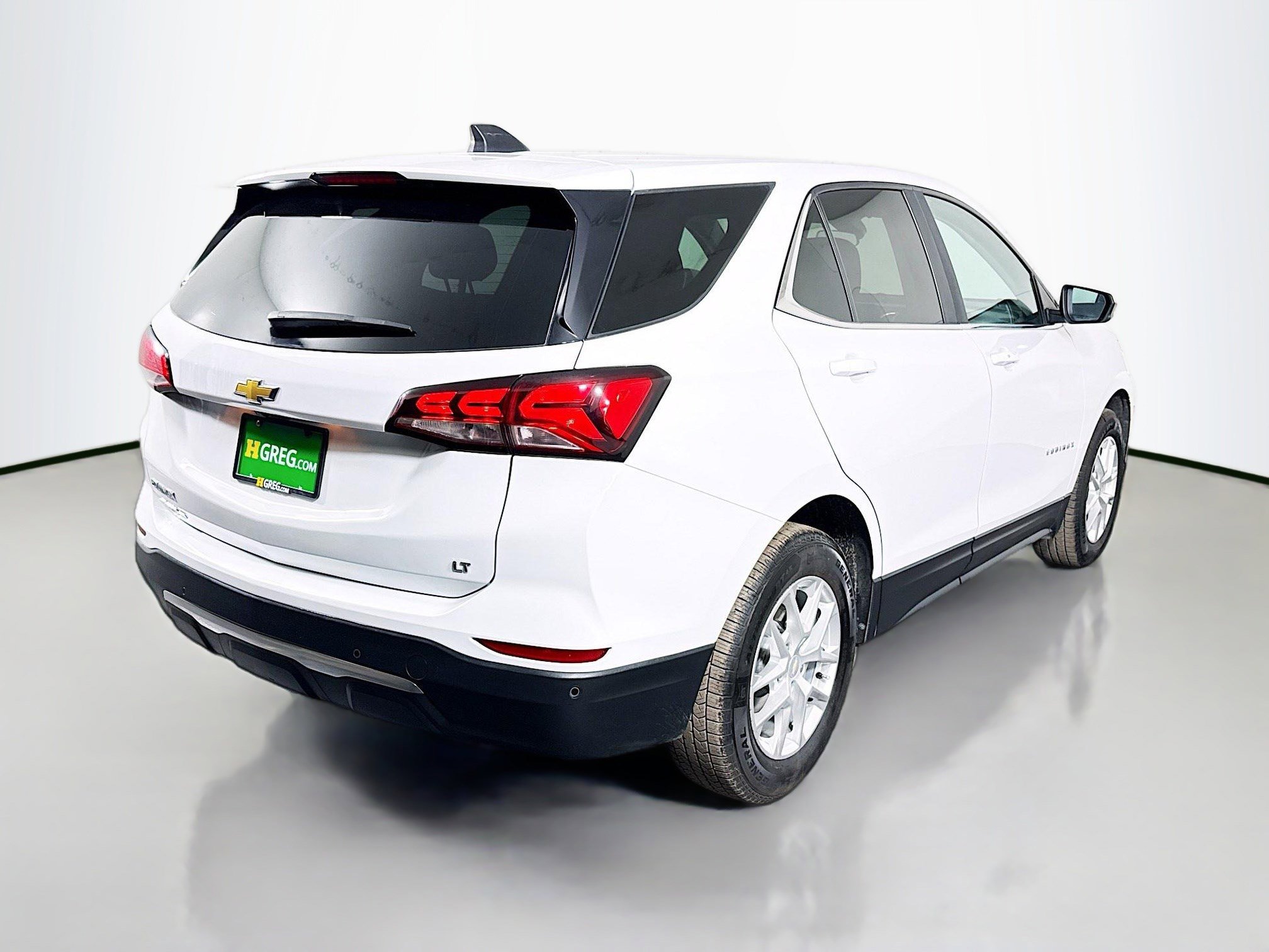 Used 2022 Chevrolet Equinox LT w/ Driver Convenience Package image 10
