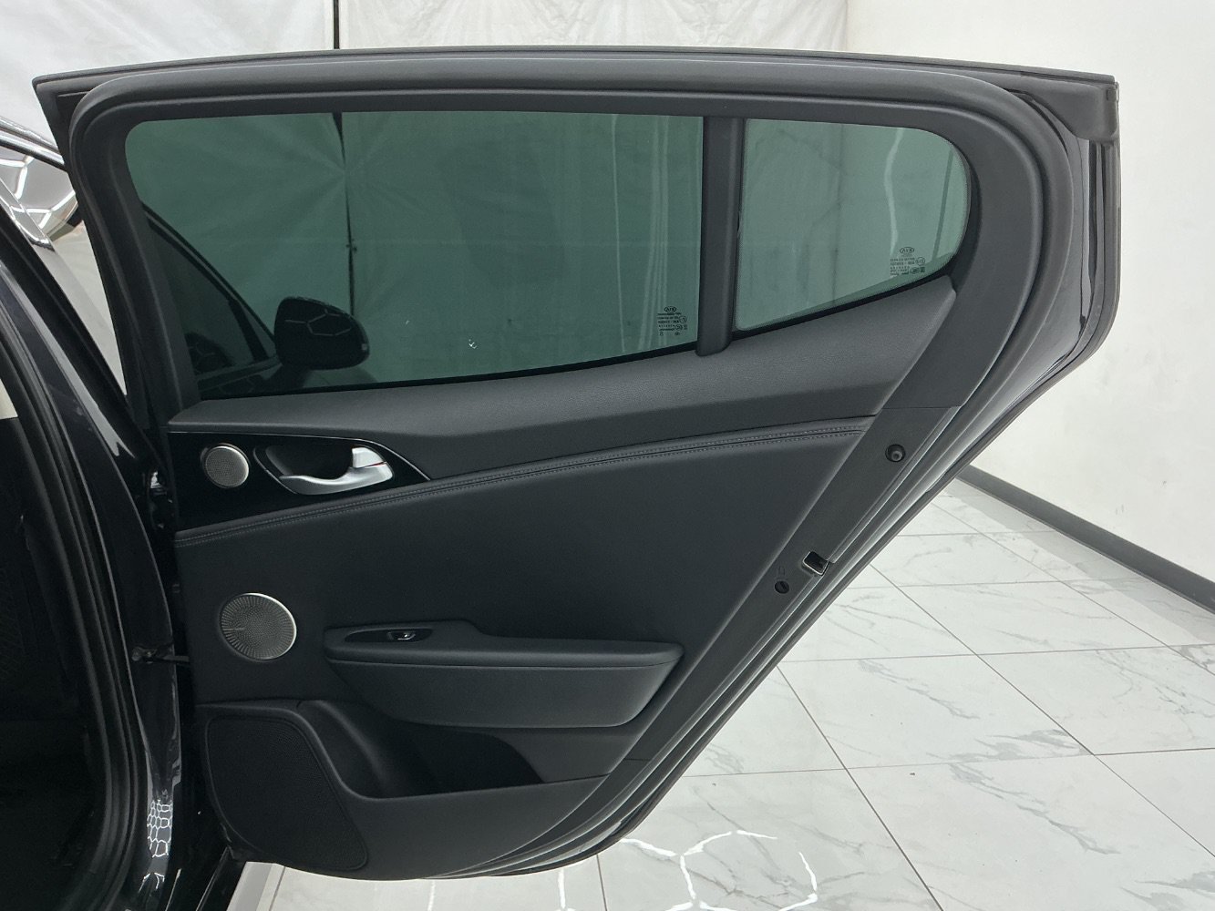 Used 2019 Kia Stinger Premium AWD/4WD image 25