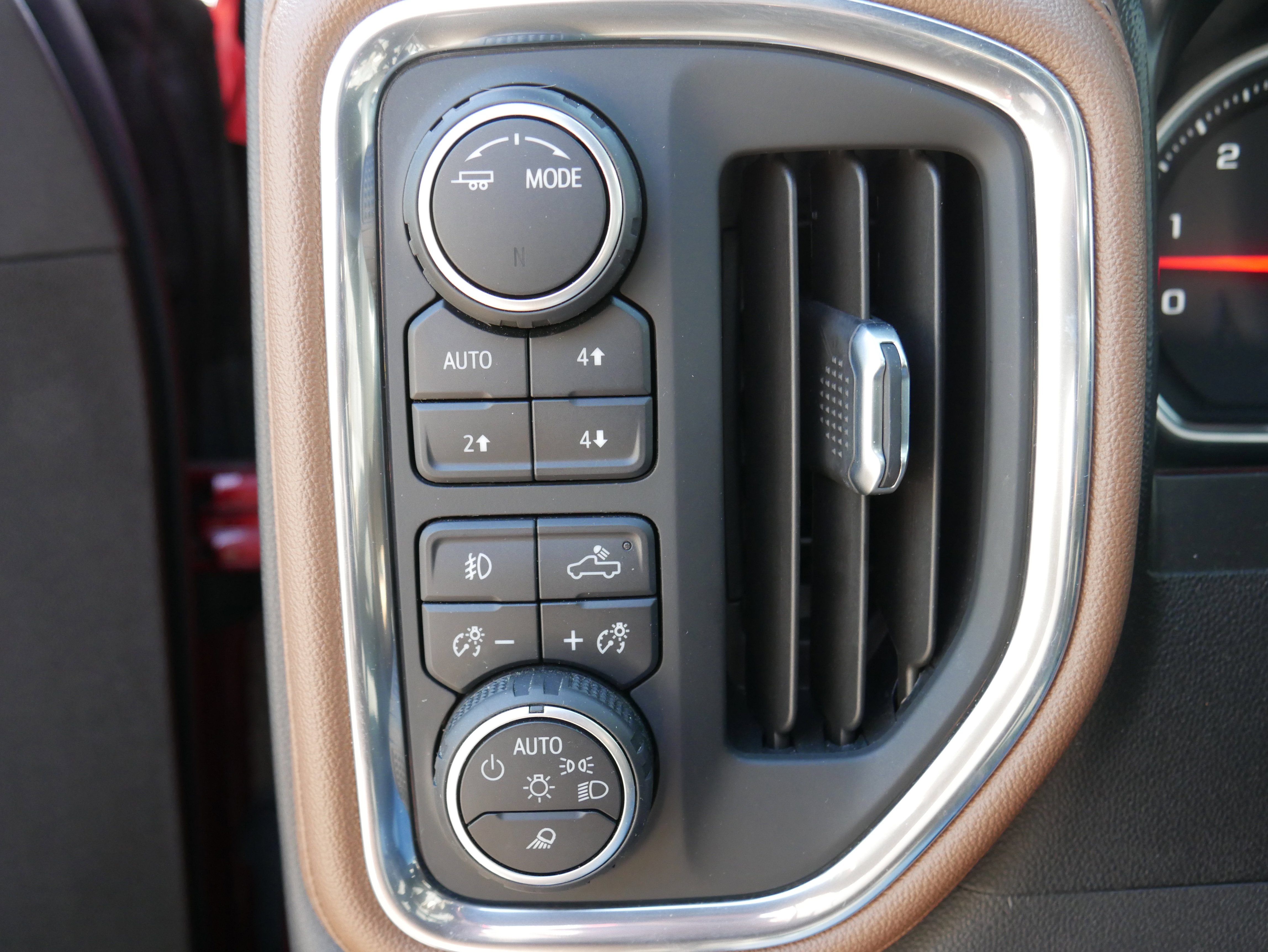 Certified 2021 Chevrolet Silverado 1500 High Country AWD/4WD image 32